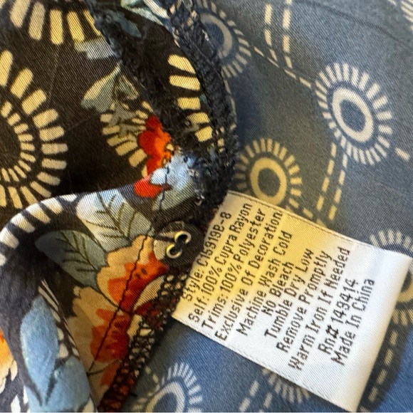 Johnny Was boxy button down blouse - Picture 4 of 4